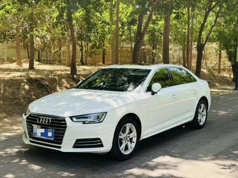 济宁17年奥迪A4L3