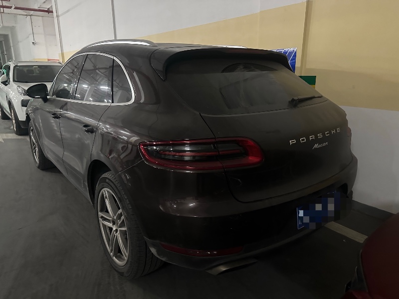 重慶14年保時捷Macan2