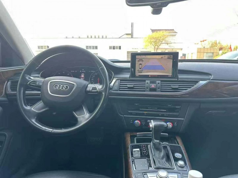 济宁16年奥迪A6L6