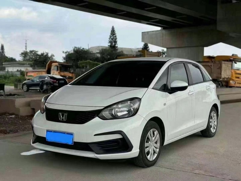 济宁21年本田飞度3