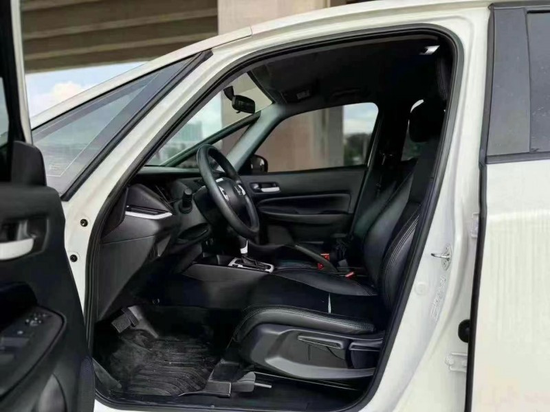 济宁21年本田飞度4