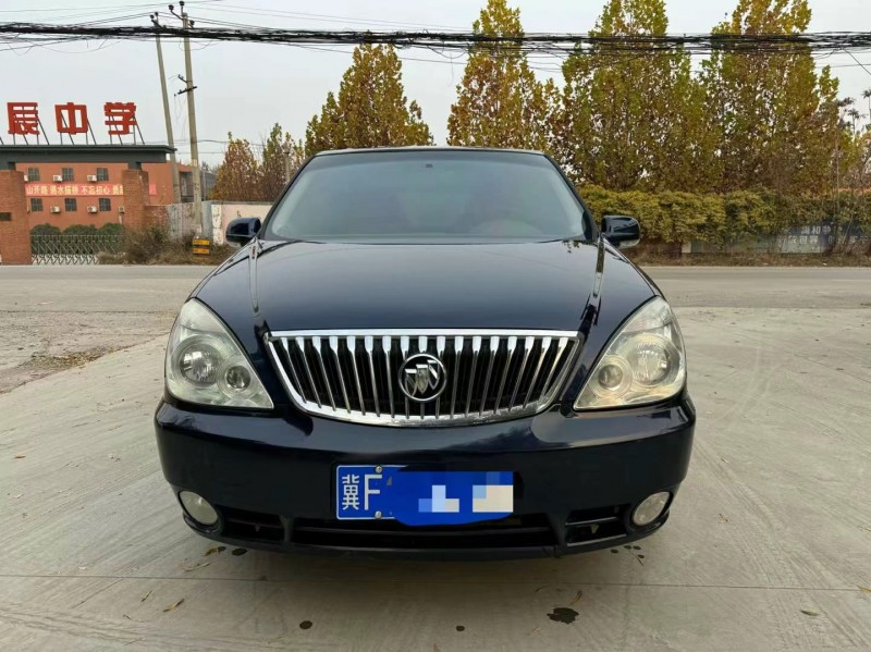 保定14年别克GL81