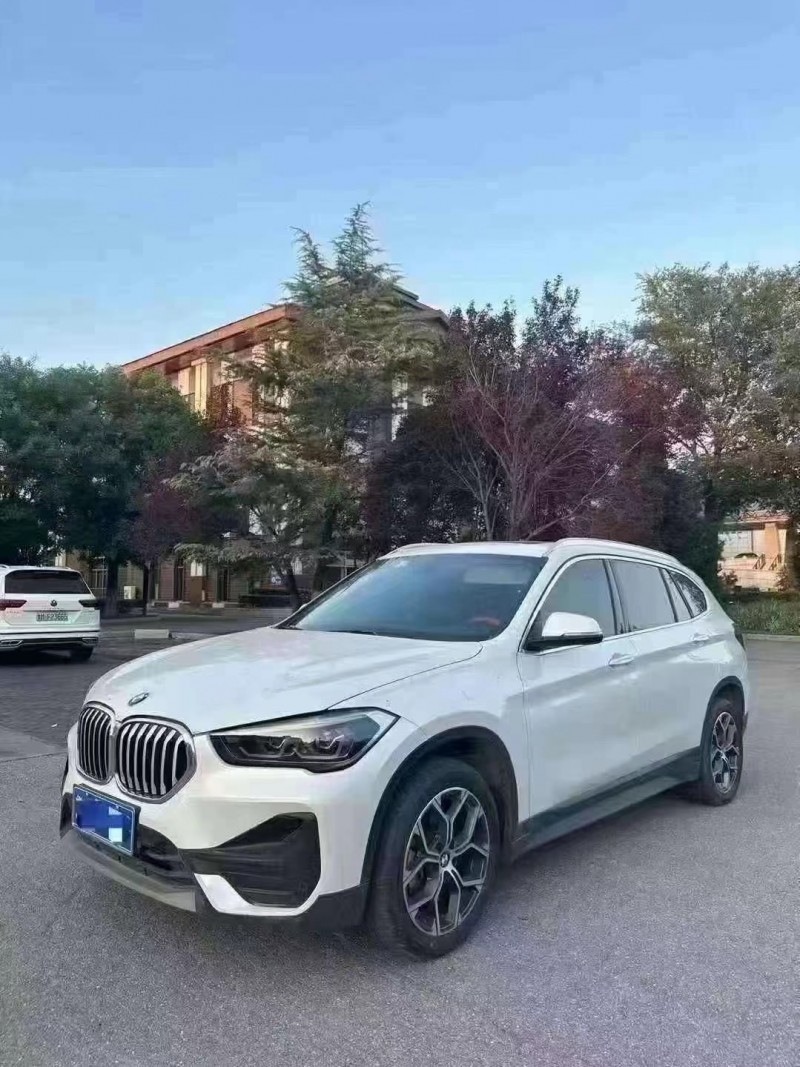济宁22年宝马X12