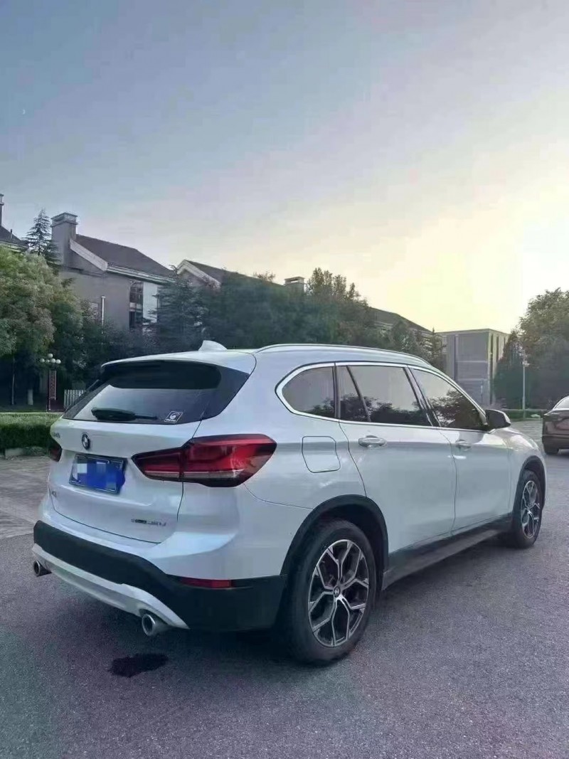济宁22年宝马X17
