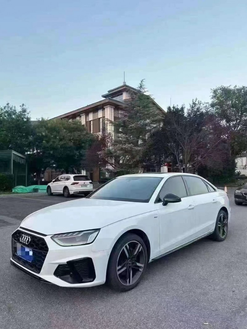 济宁22年奥迪A4L2