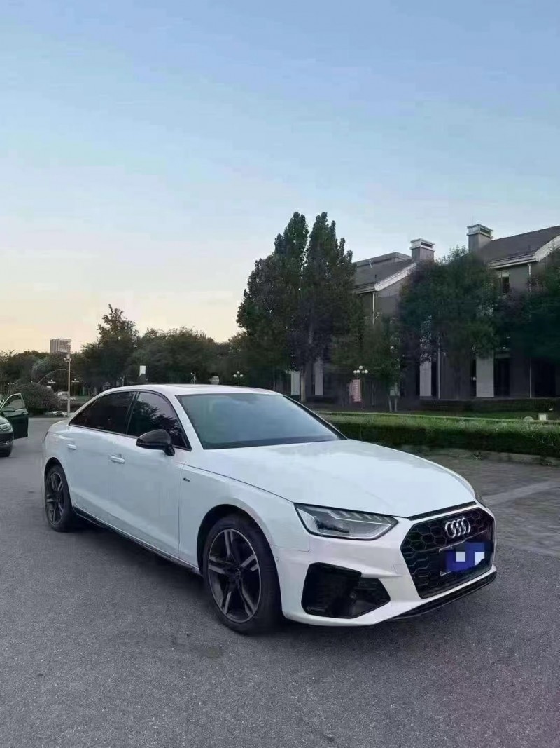 济宁22年奥迪A4L3
