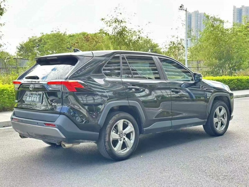 东莞22年丰田RAV4荣放7