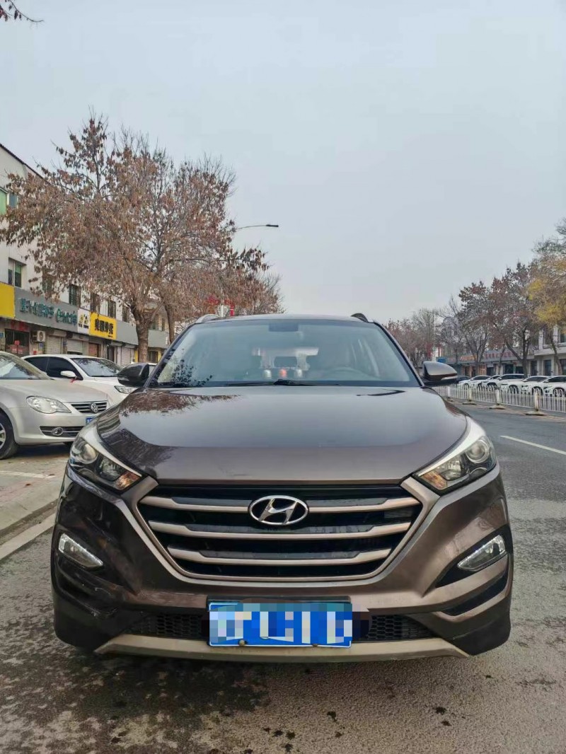 保定17年现代途胜1