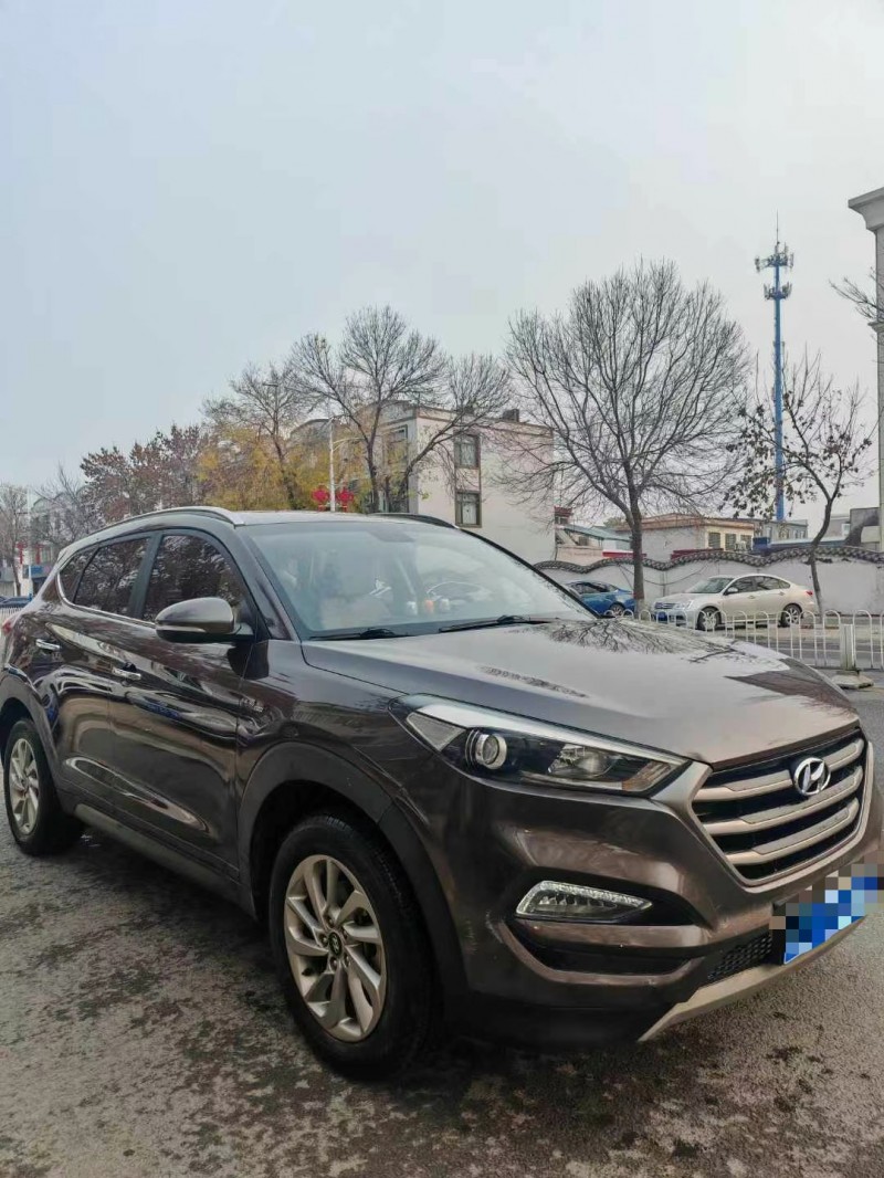 保定17年现代途胜3