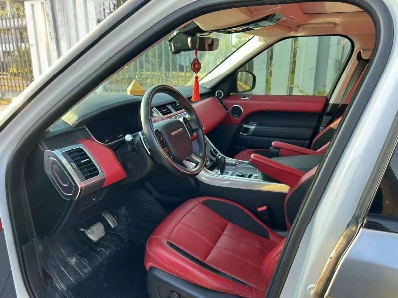 广州21年路虎发现4