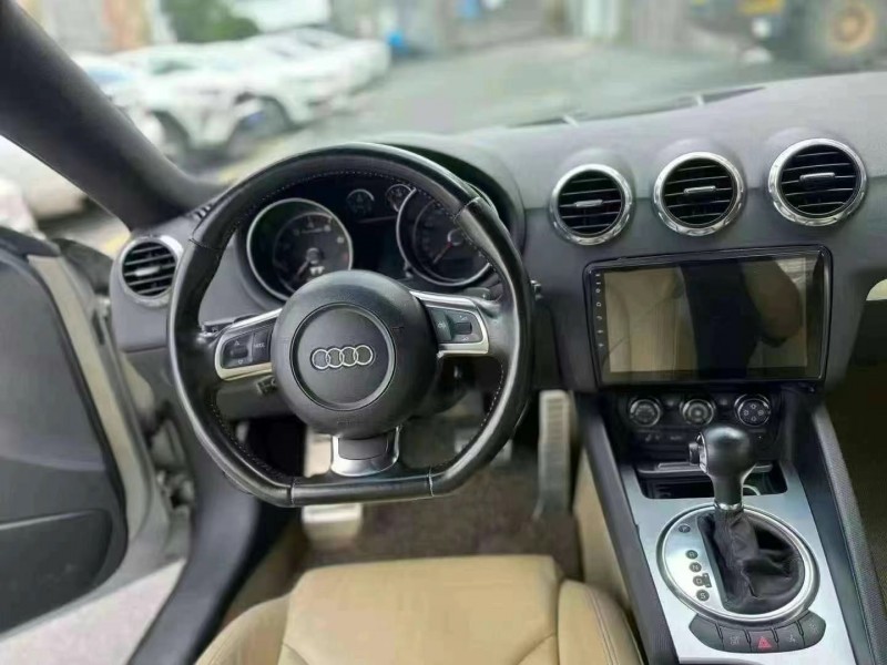 广州09年奥迪TT6