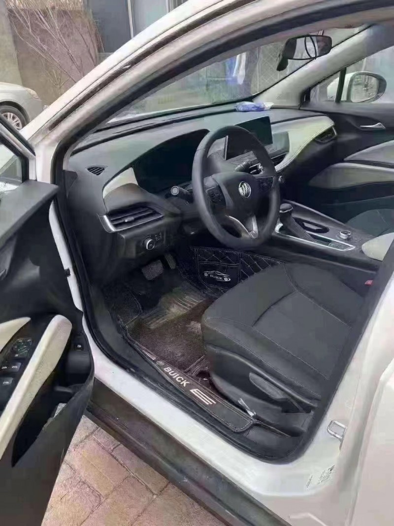 济宁23年别克微蓝4