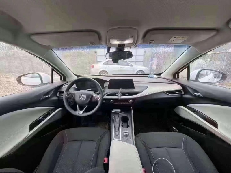 济宁23年别克微蓝6