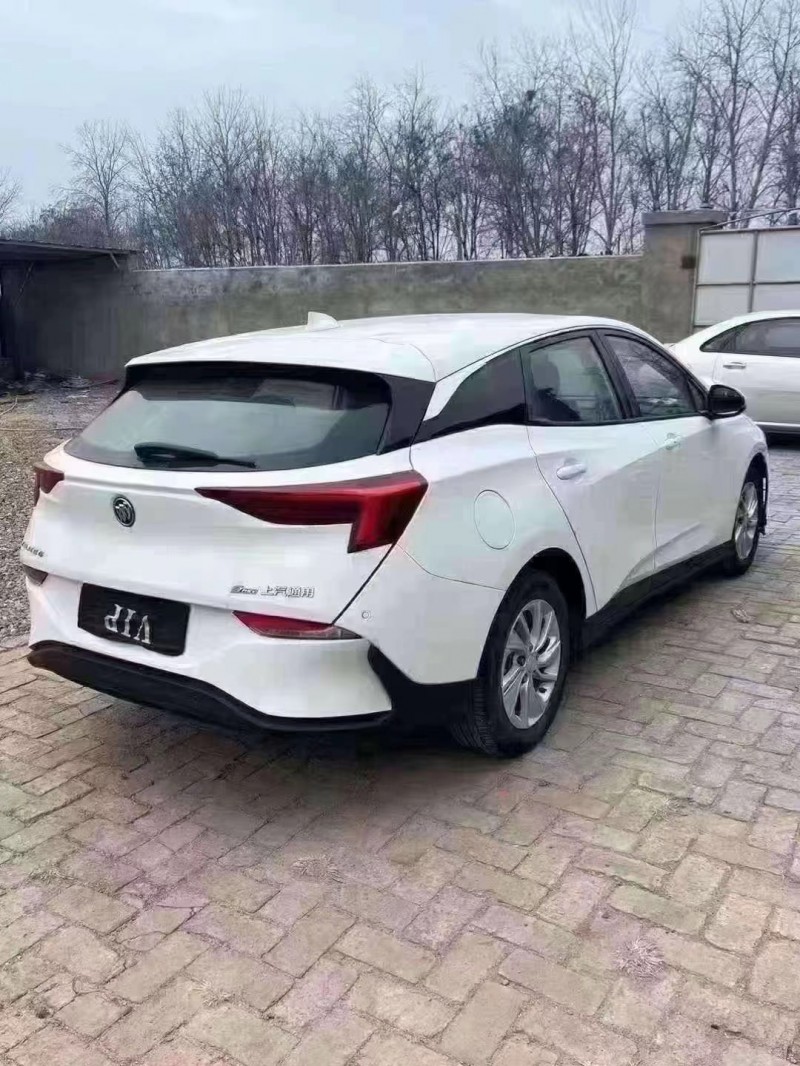 济宁23年别克微蓝7