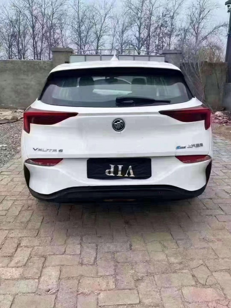 济宁23年别克微蓝8