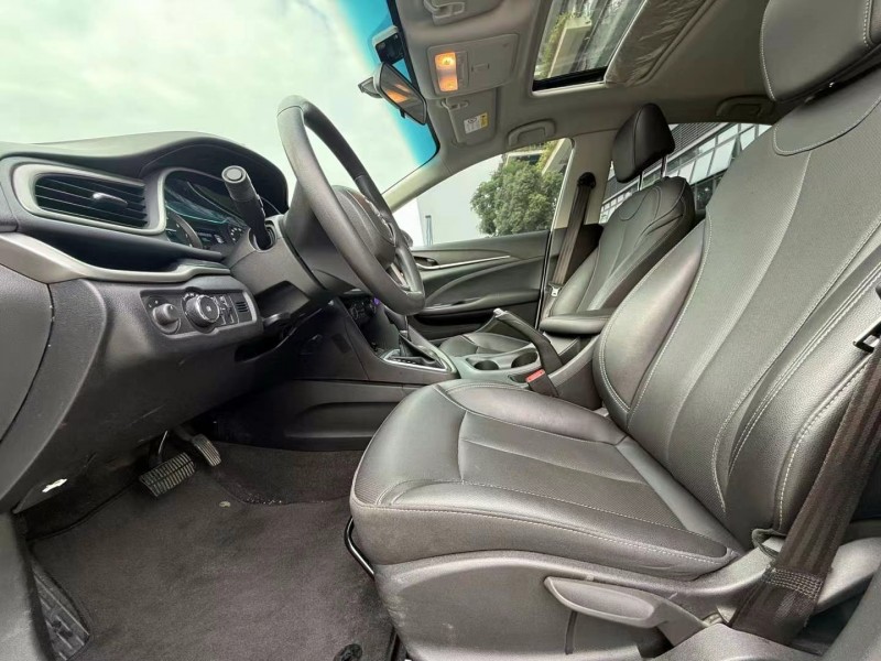 东莞22年别克英朗4