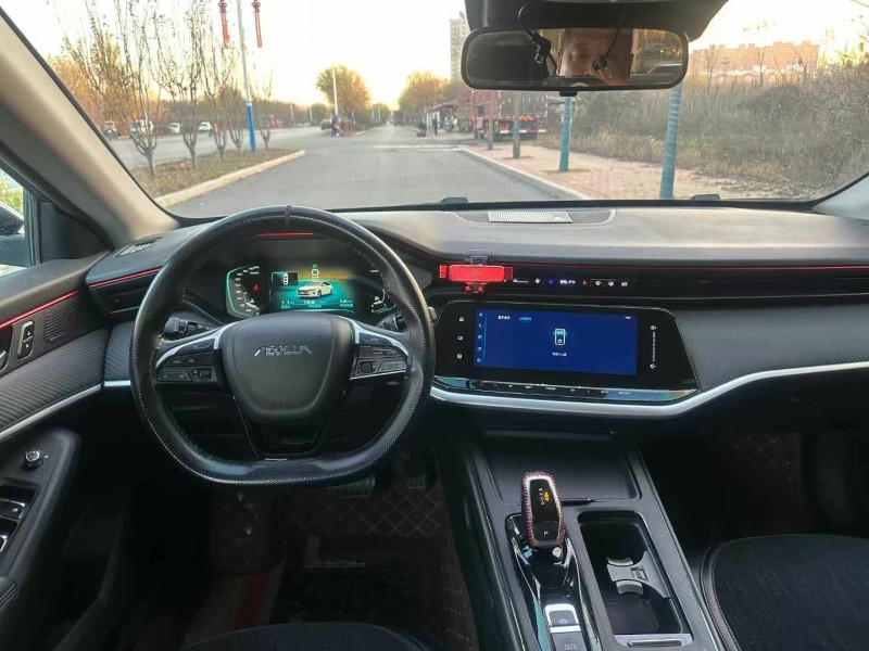 保定22年东风奕炫6