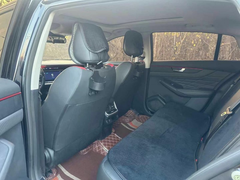 保定22年东风奕炫7