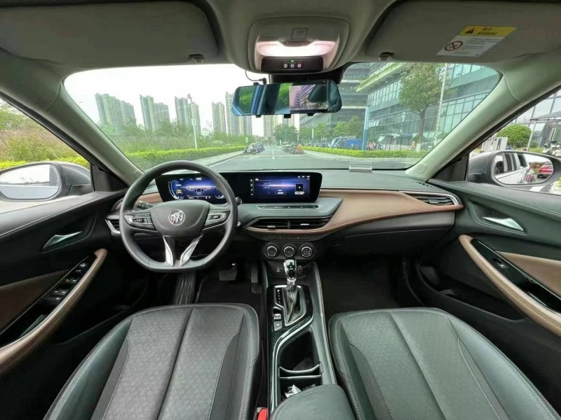 东莞22年别克威朗6