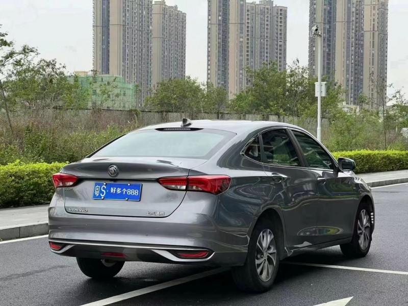 东莞22年别克威朗7