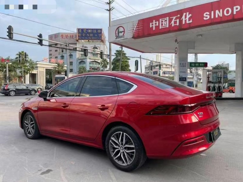 东莞22年比亚迪秦7