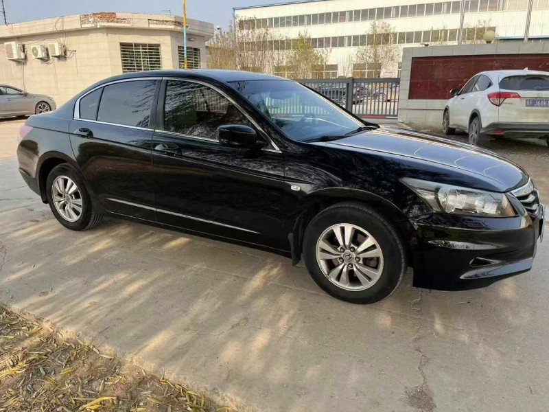 保定12年本田雅阁3