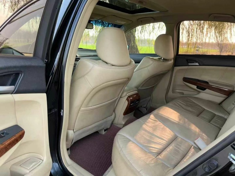 保定12年本田雅阁7