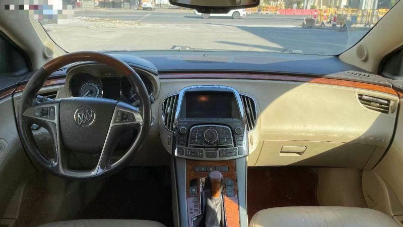 东莞13年别克君越5