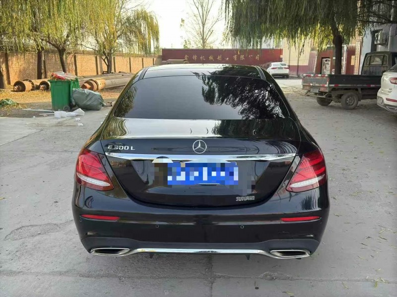 保定17年奔驰E9
