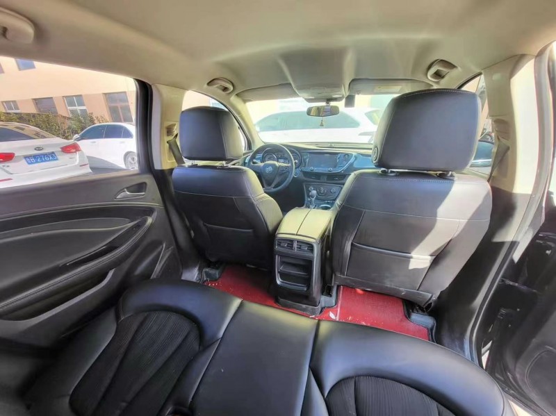 青岛16年别克昂科威5