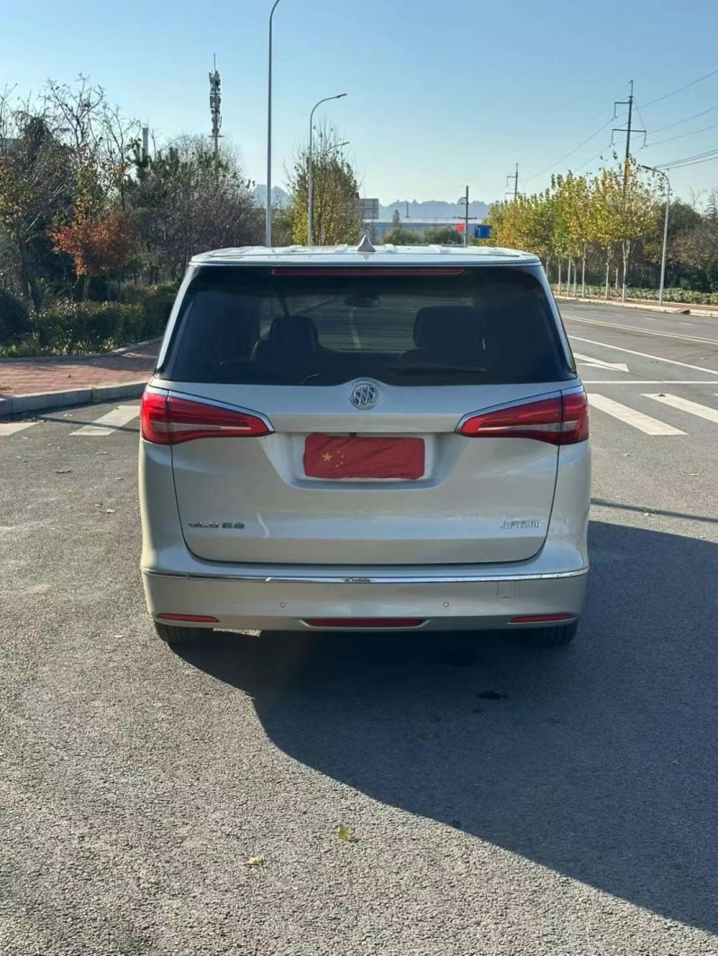 青岛18年别克GL85