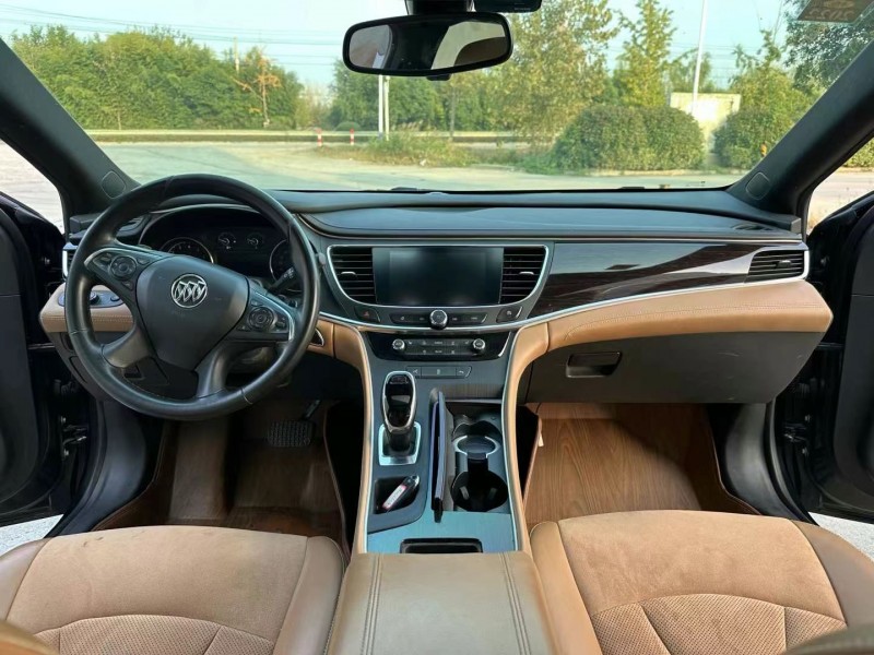 徐州18年别克君威5