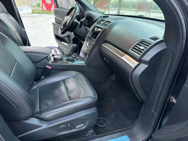 徐州17年福特探险者6