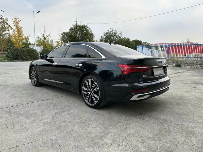 徐州23年奥迪A6L8