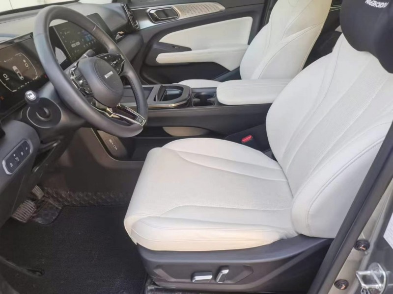 保定23年哈弗枭龙8