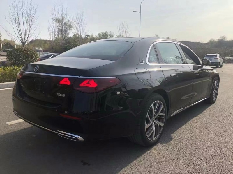 济宁24年奔驰E7