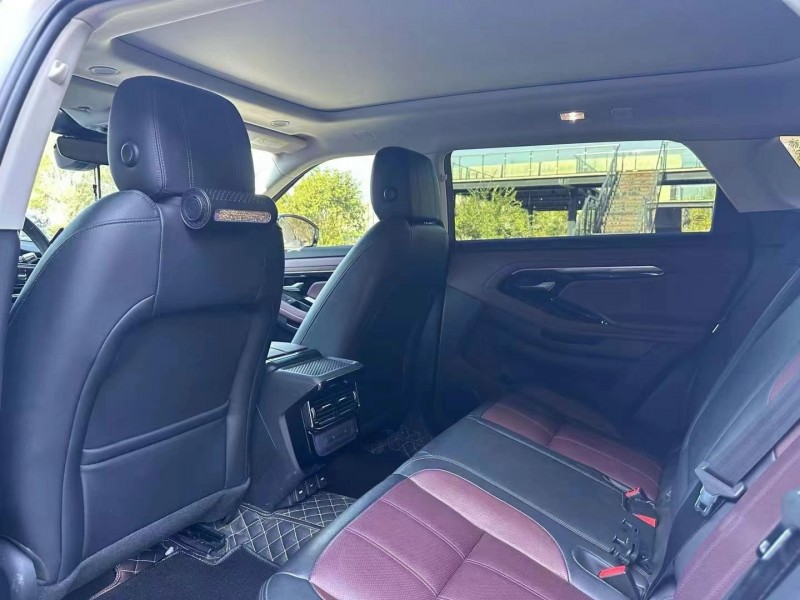 济宁21年路虎极光3