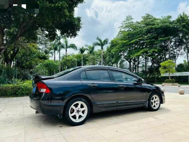 东莞10年本田思域4