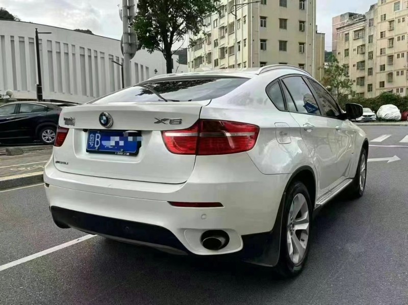 广州09年宝马X68