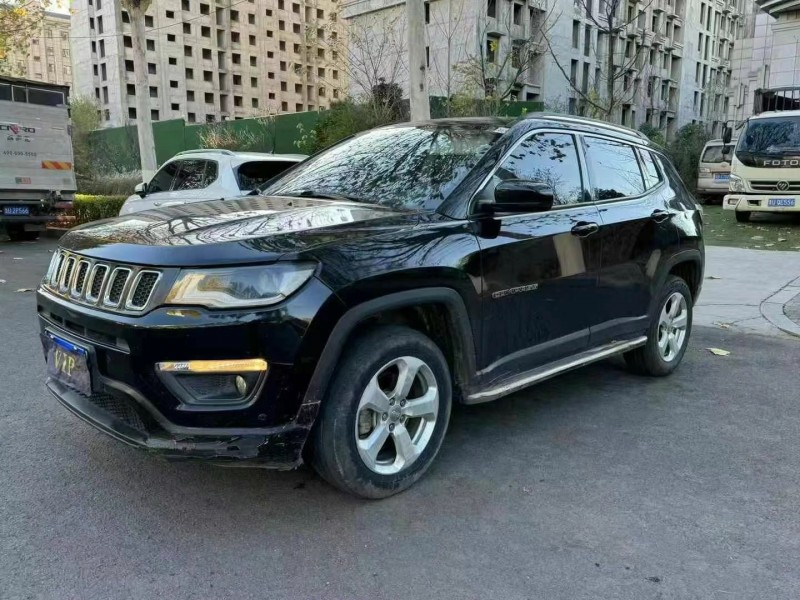 濟寧18年Jeep指南者2