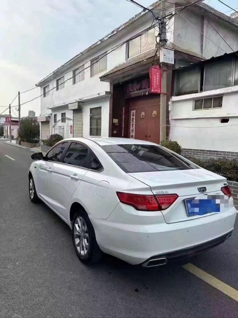 濰坊17年吉利帝豪4