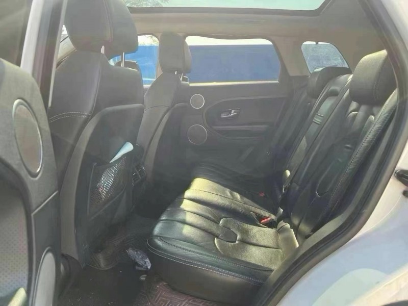 泰安13年路虎极光5