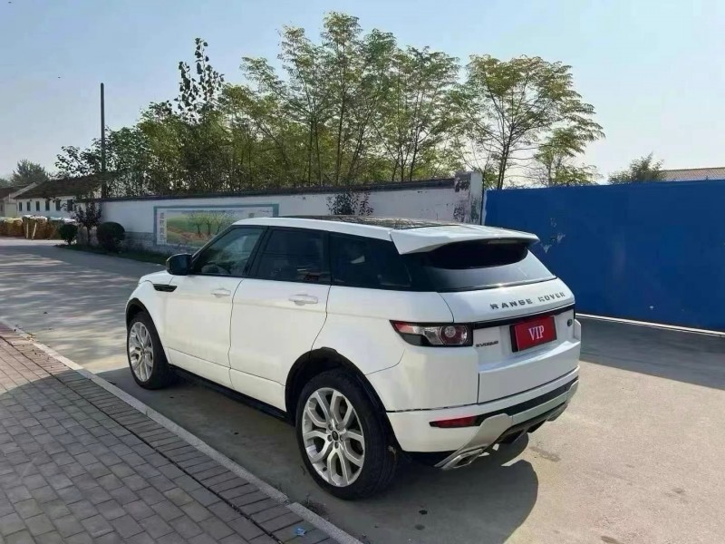 泰安13年路虎极光7