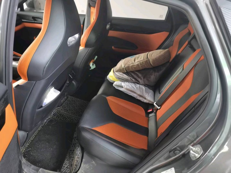 东莞23年长安汽车UNI-V5