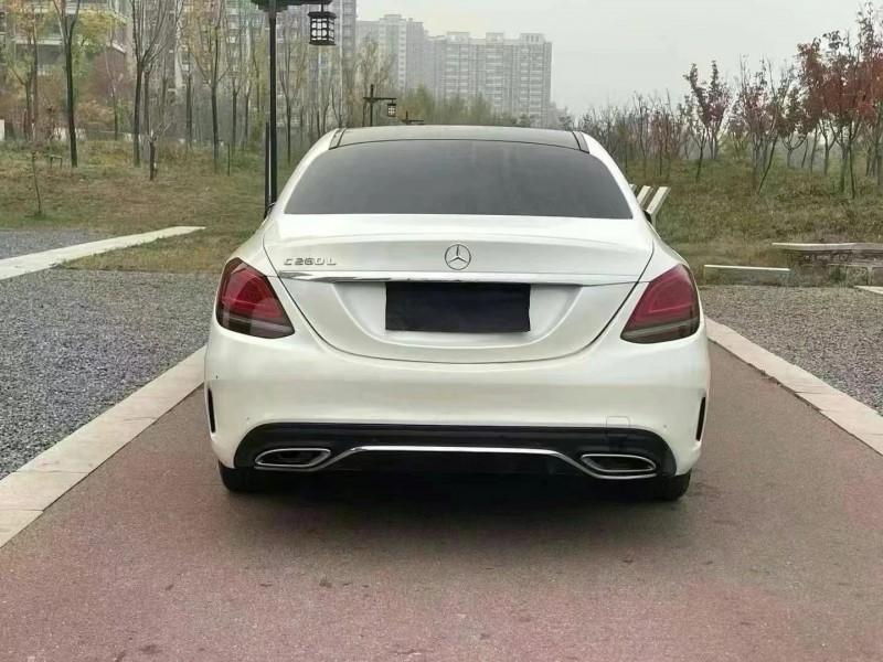 济宁19年奔驰C6