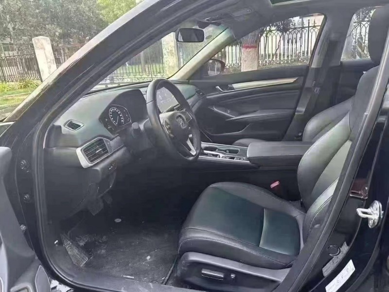 廊坊22年本田雅阁4