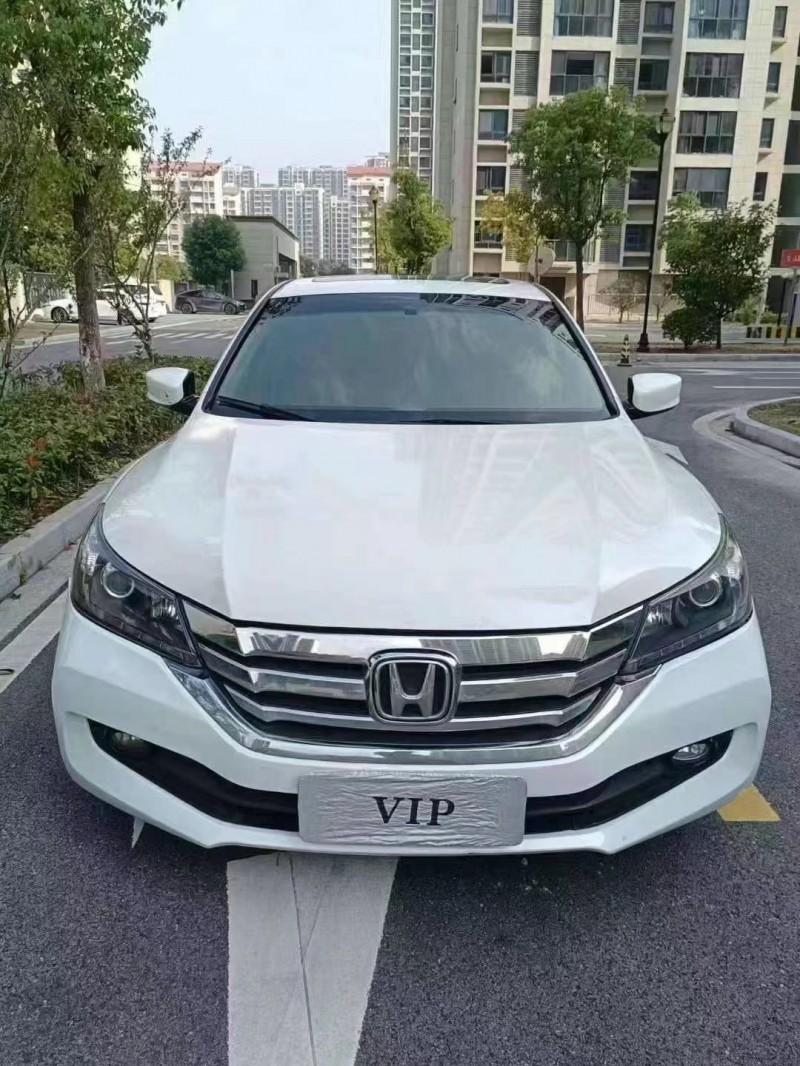 济宁15年本田雅阁1