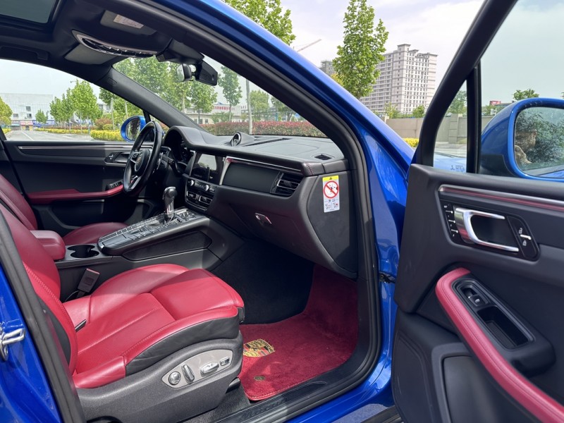 盐城20年保时捷Macan5