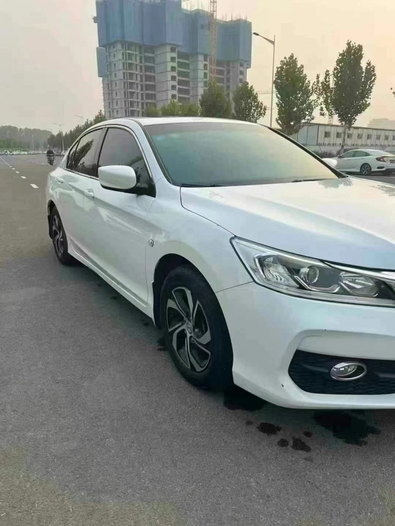 郑州18年本田雅阁3