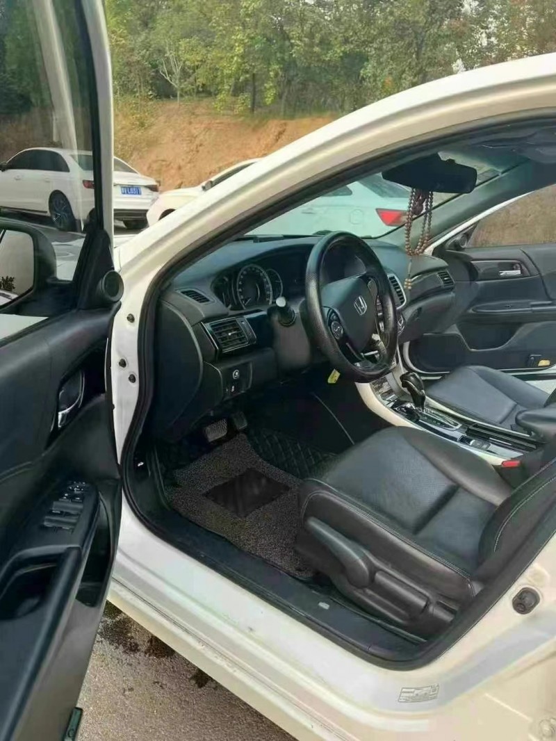 郑州18年本田雅阁5